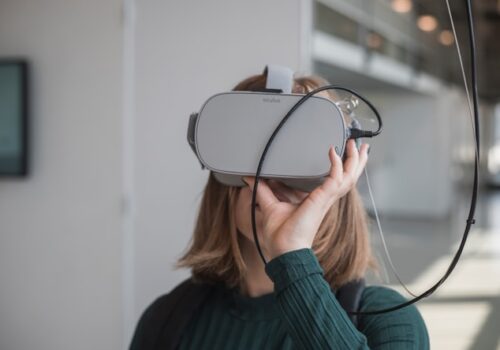 The Evolution of Virtual Reality: Bridging Digital Worlds and Physical Wonders